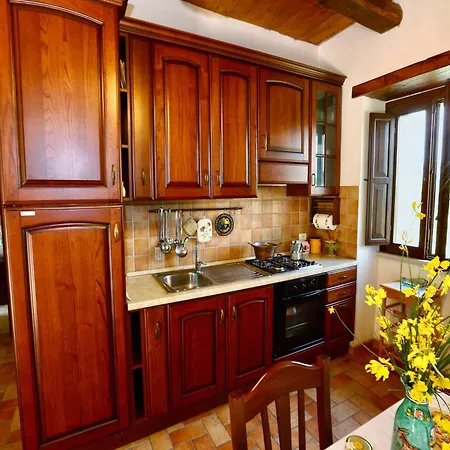 Cottage In Bomba Near Lake Bomba, Cleaning Included *